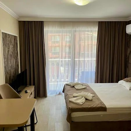 Valencia Gardens Luxurious